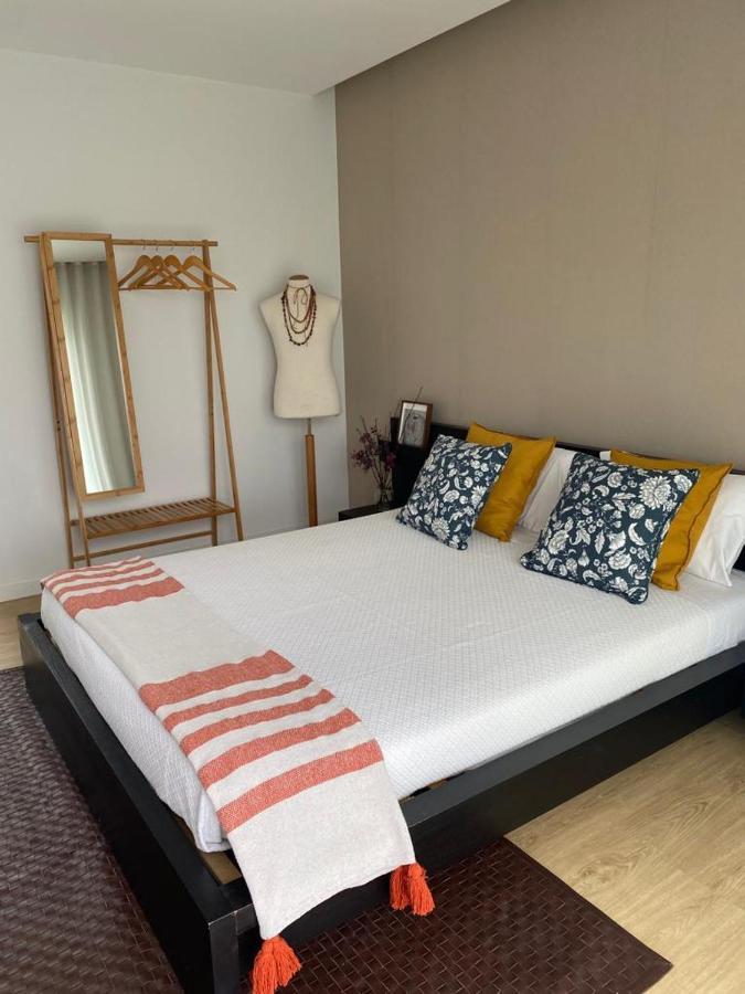 Central Guest House Neiva Kültér fotó